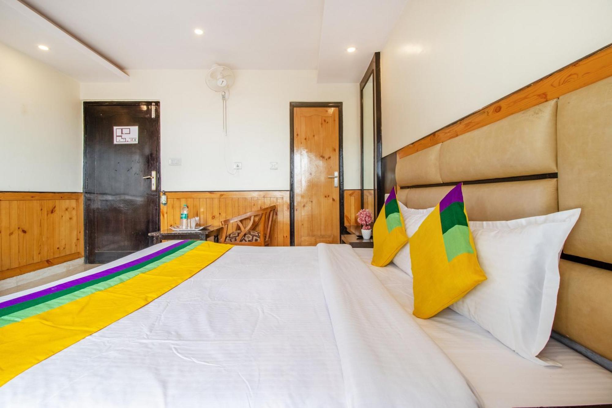 Itsy Hotels Avantika With Forest View Шимла Екстериор снимка