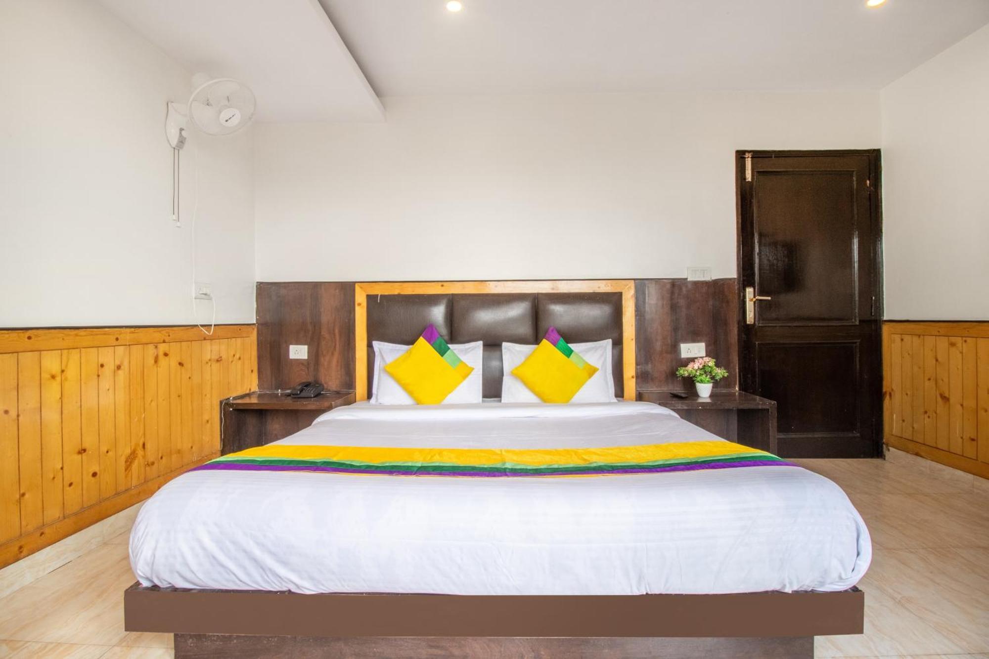 Itsy Hotels Avantika With Forest View Шимла Екстериор снимка